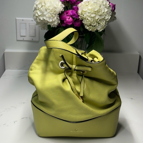 Kate Spade Lime Green Leather Shoulder Bag - Picture 2 of 16